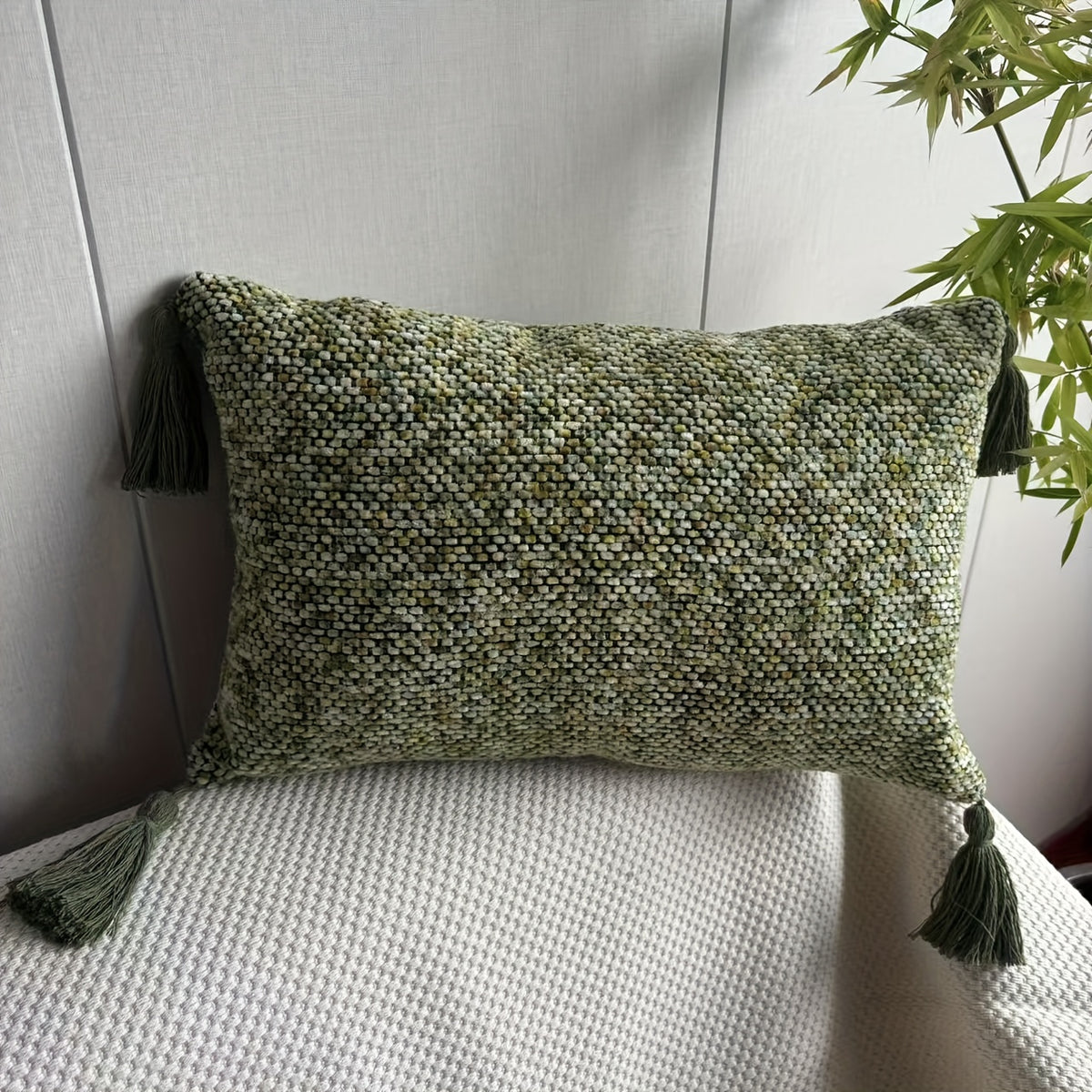 1 Bohemian Lumbar Pillow with Tassels, Includes Pillow Insert, Throw Pillow, Cushion, Decorative Wedding Living Room Bedroom Sofa Bed Chair Country Vintage Cushion Cover, Bohemian Room All-Season Home Decor