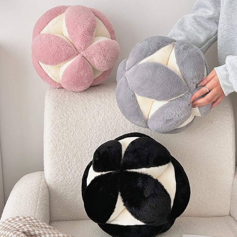 Ins Hydrangea Shaped Throw Pillow, Irregular Splicing Decorative Cushion, Soft Aesthetic Accent Pillow for Living Room Bedroom Home Decor